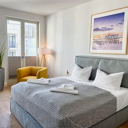 Pool Und Sauna Mit Meerblick, Direkt An Der Seebruecke - First 3 8 Apartmán Sellin (Rugen)