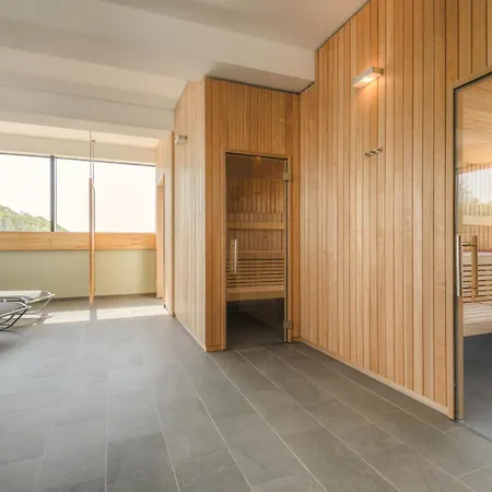 Pool Und Sauna Mit Meerblick, Direkt An Der Seebruecke - First 3 8 Sellin (Rugen)