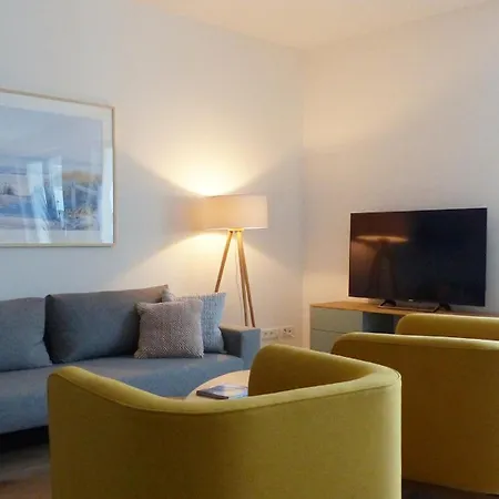 Pool Und Sauna Mit Meerblick, Direkt An Der Seebruecke - First 3 8 Apartmán *